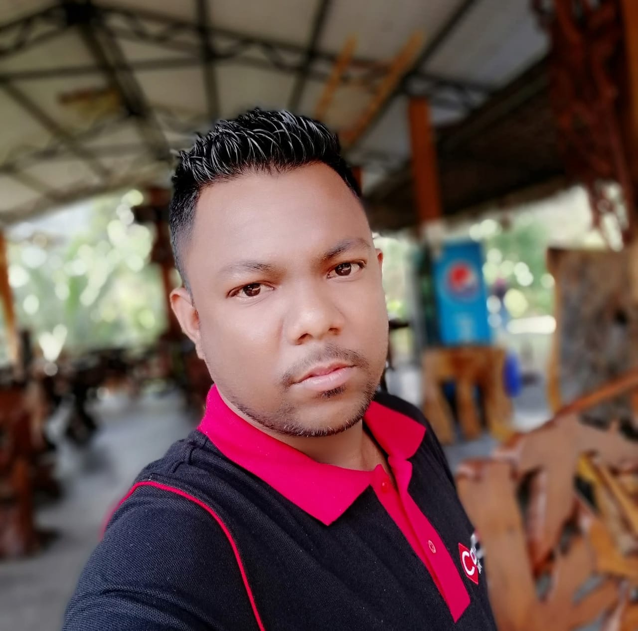 Profile photo of loshen thiwanka