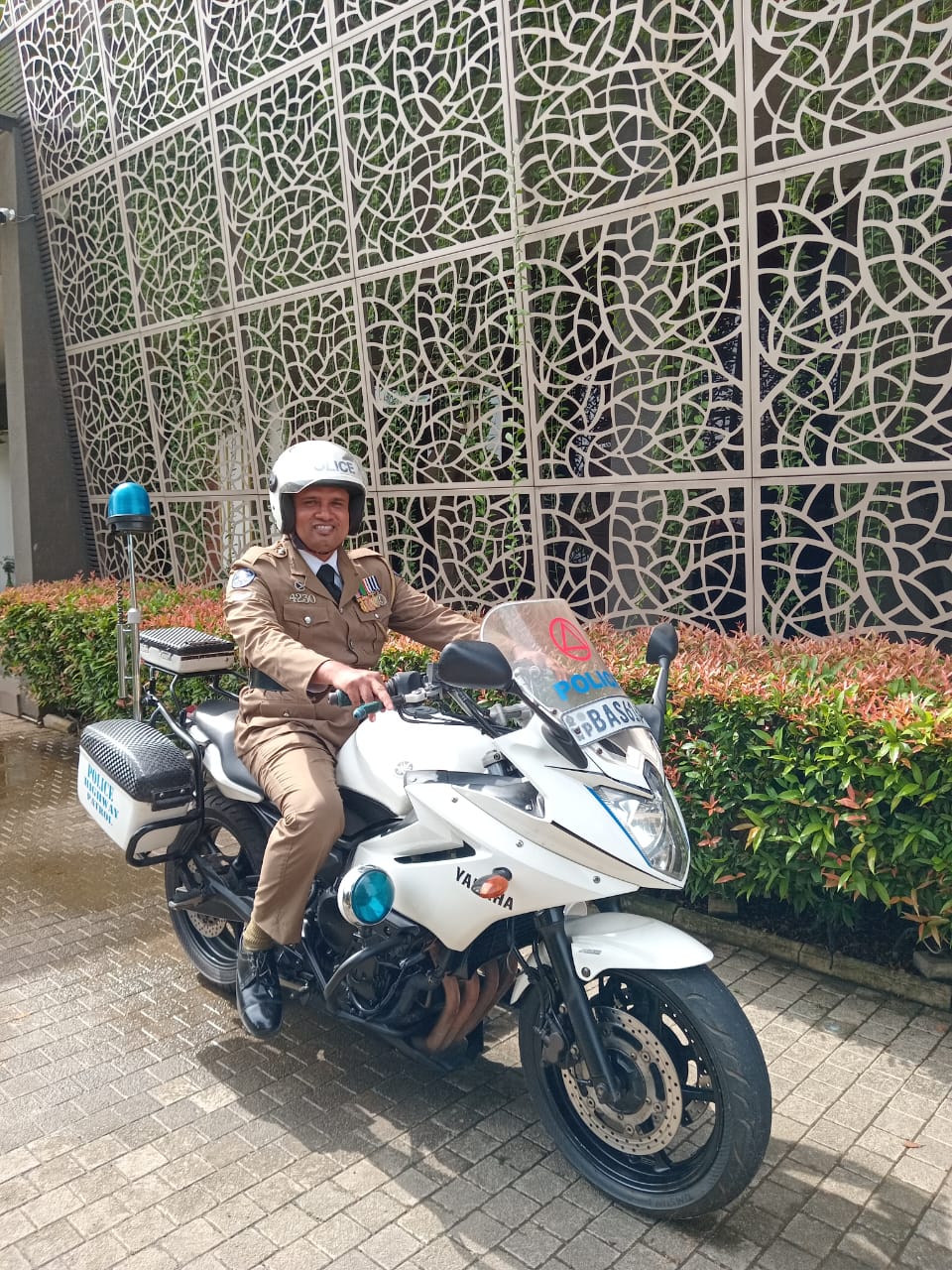 Profile photo of mahesh wikum