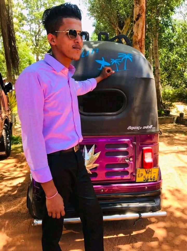 Profile photo of thushan dumidu
