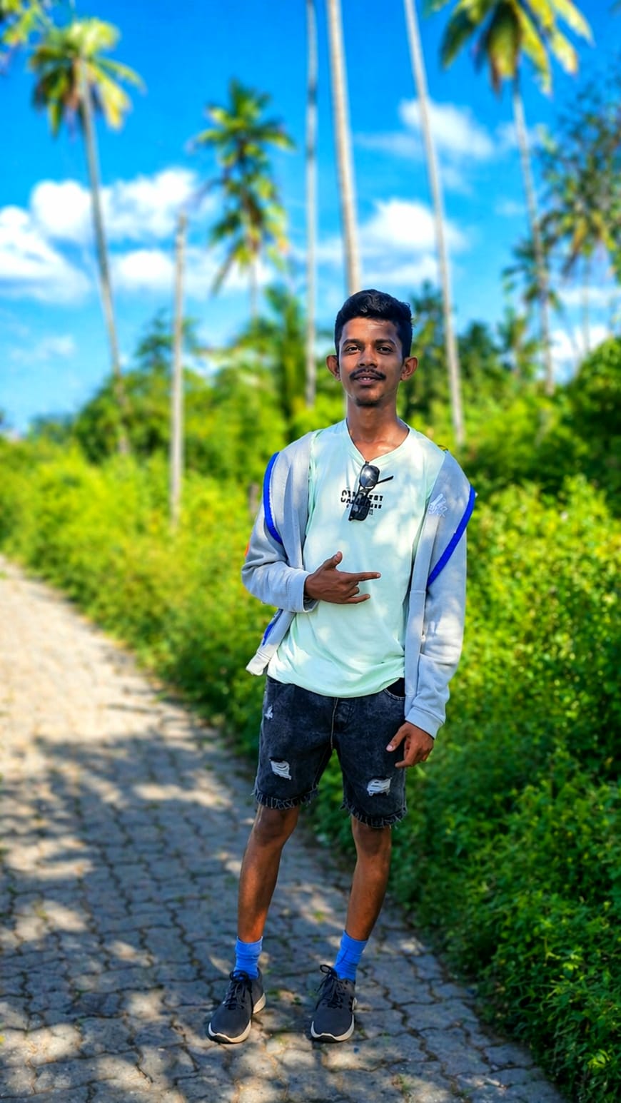 Profile photo of thushara